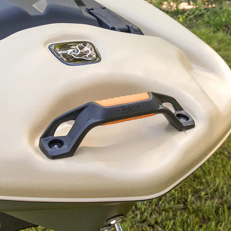 A close up image of the ergonomic handles on the Catch 100 PWR 